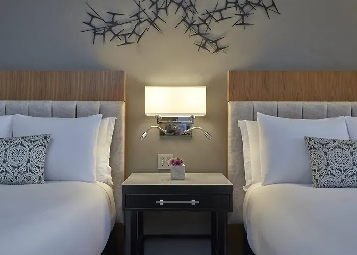 Loews 4* Chicago