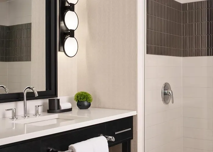 Loews 4* Chicago